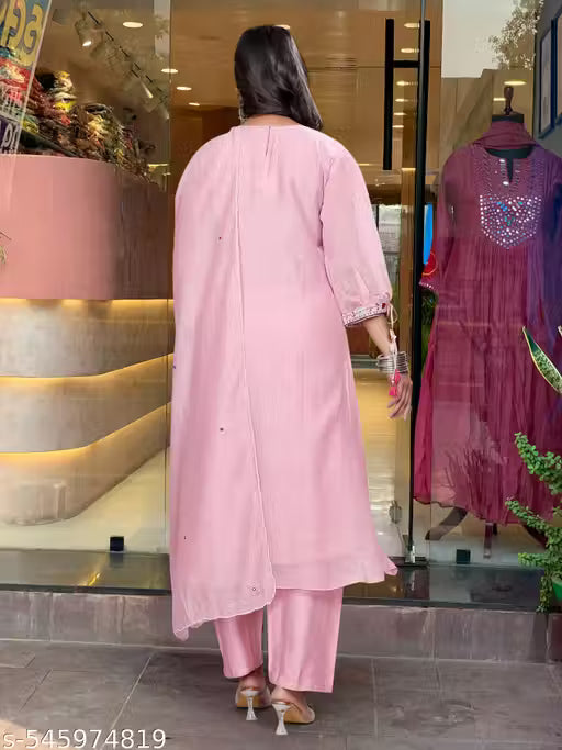 BEAUTIFUL EMBRODERED KURTA PENT